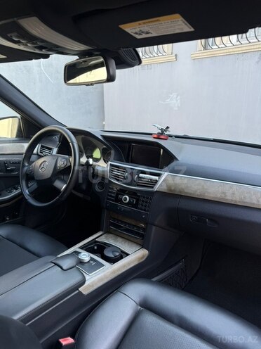 Mercedes E 350-7