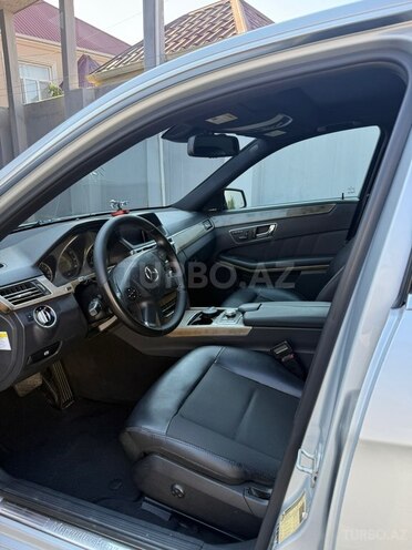 Mercedes E 350-10