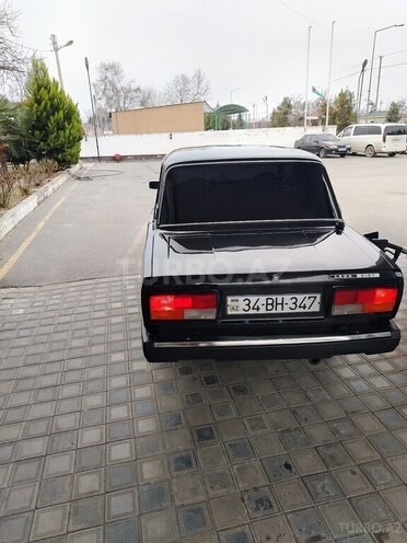 LADA (VAZ) 2107-2