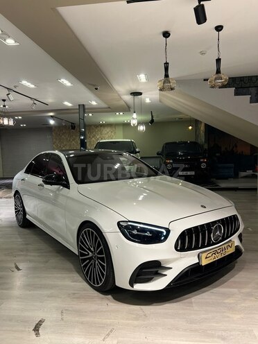 Mercedes E 300 de-4