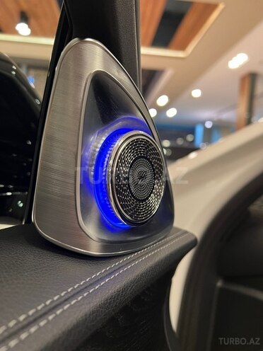 Mercedes E 300 de-13