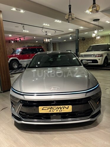 Hyundai Sonata-2
