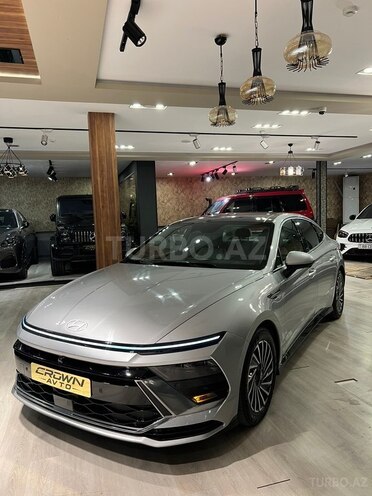 Hyundai Sonata-4
