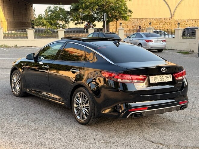Kia Optima-5