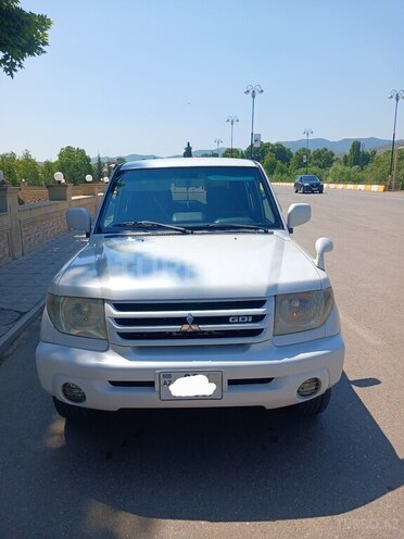 Mitsubishi Pajero io-1