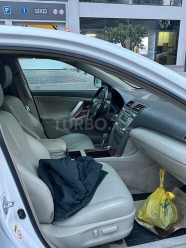 Toyota Camry-3