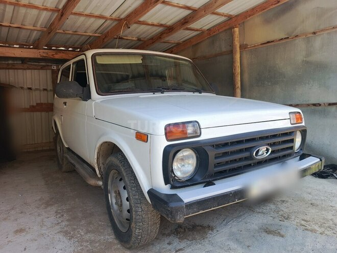 LADA (VAZ) Niva-2