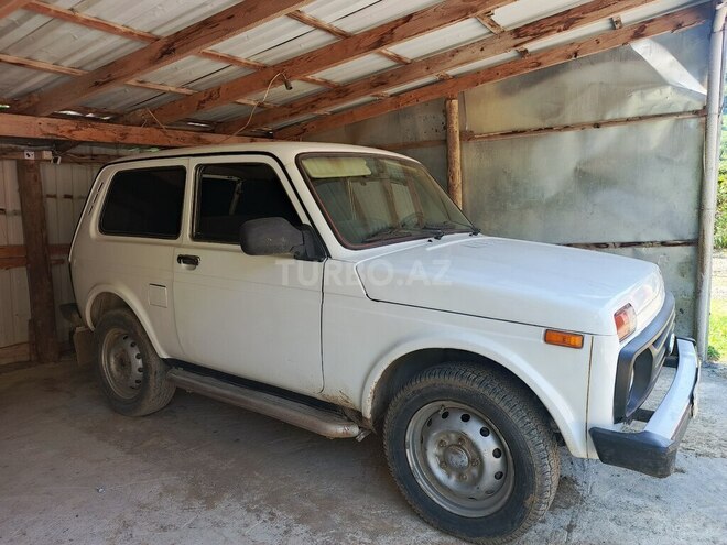 LADA (VAZ) Niva-8