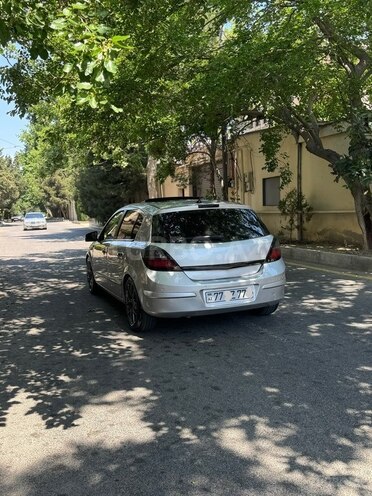 Opel Astra-7