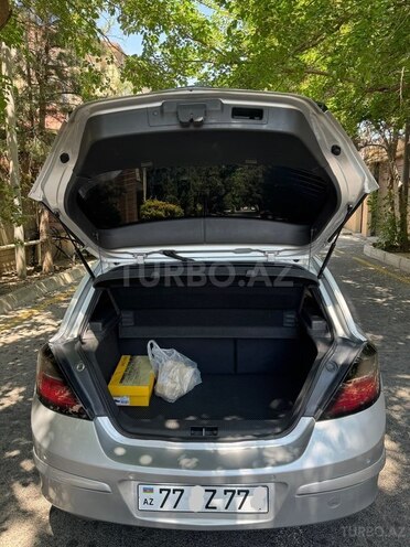 Opel Astra-12