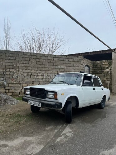 LADA (VAZ) 2107-1