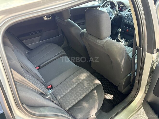 Renault Megane-18