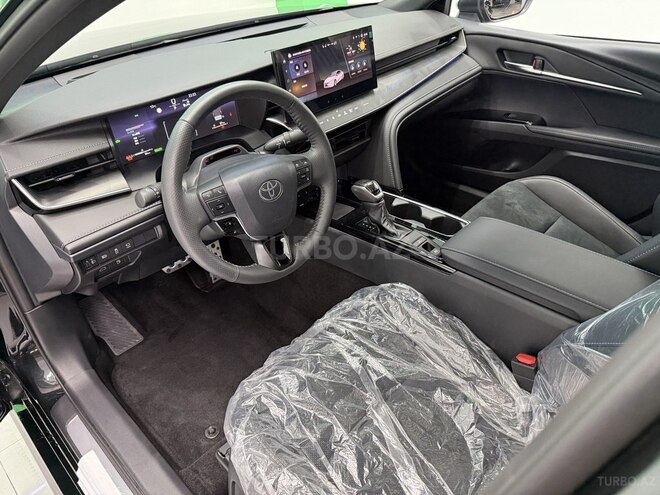 Toyota Camry-8