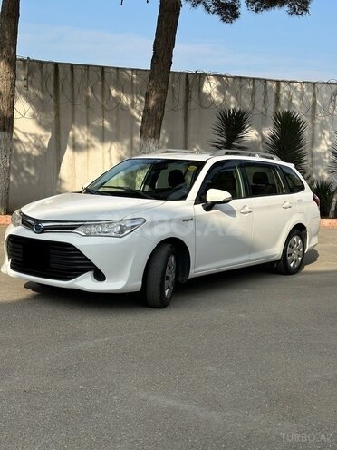 Toyota Corolla Fielder-1