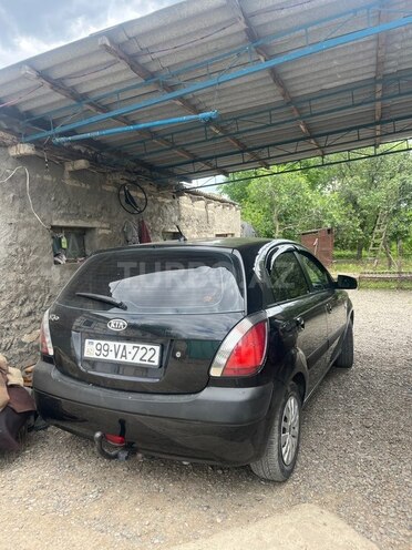 Kia Rio-2