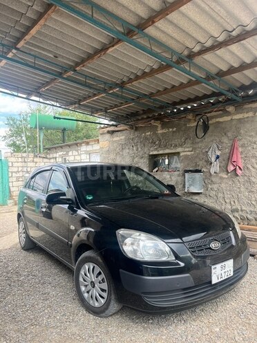 Kia Rio-1