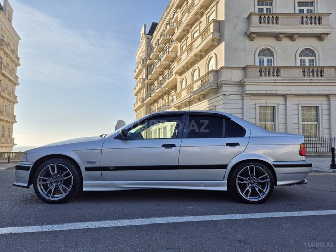 BMW 318-2