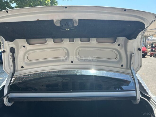 Hyundai Accent-5