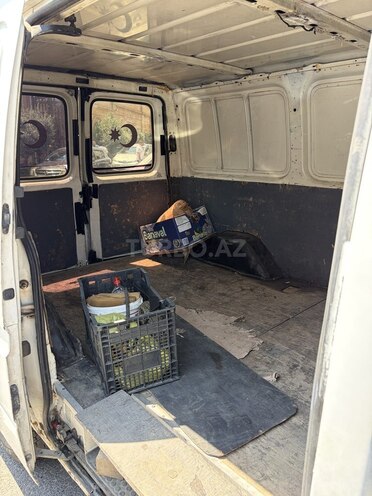 Ford Transit-9