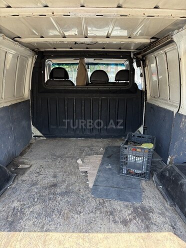 Ford Transit-8
