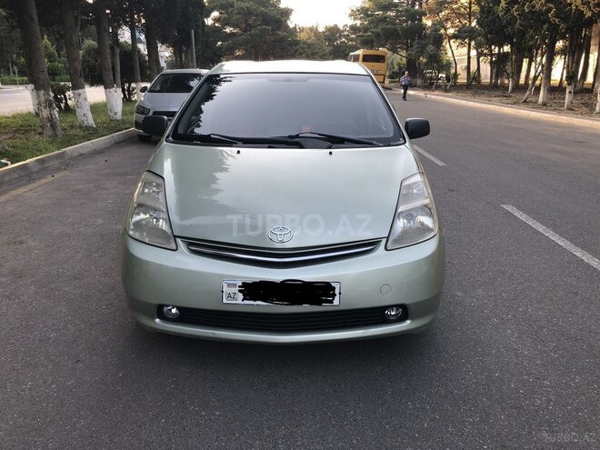 Toyota Prius-1