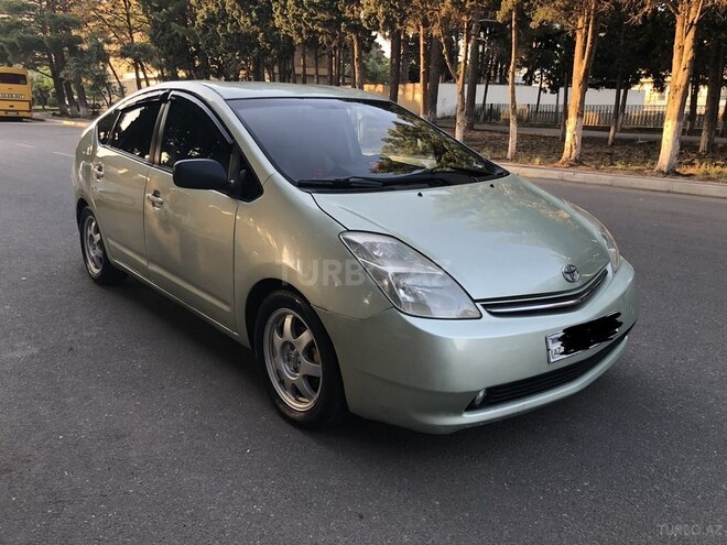 Toyota Prius-10