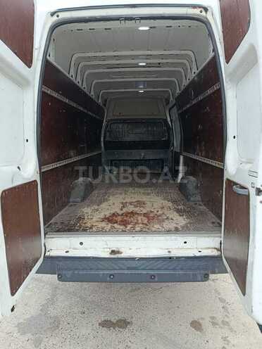 Ford Transit-15