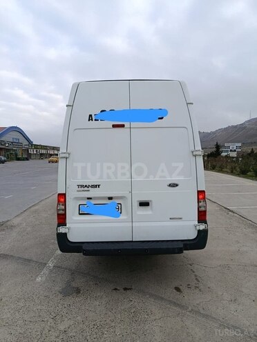 Ford Transit-2