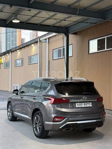 Hyundai Santa Fe-4