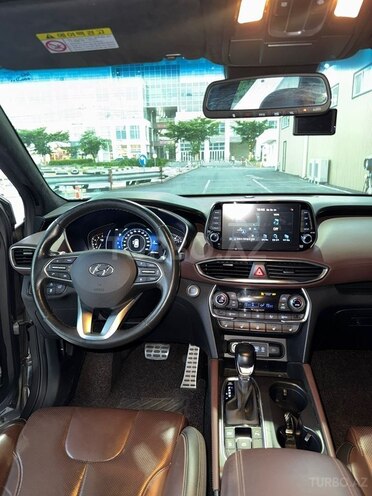 Hyundai Santa Fe-10
