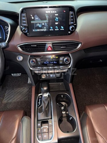 Hyundai Santa Fe-13