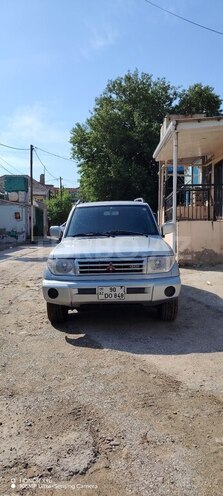 Mitsubishi Pajero io-1