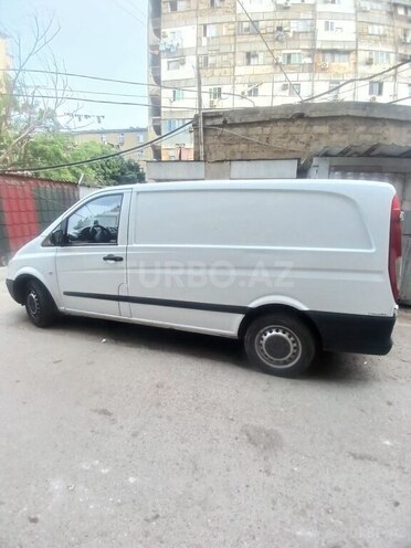 Mercedes Vito 111-2