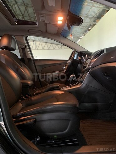 Chevrolet Cruze-18