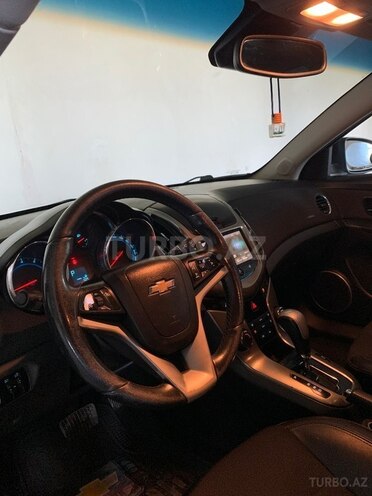 Chevrolet Cruze-15