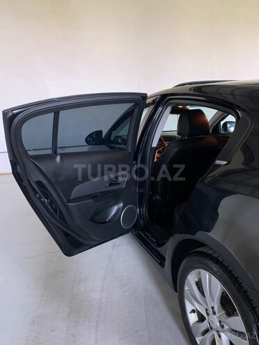 Chevrolet Cruze-20