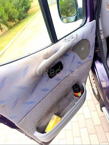 Ford Transit-15