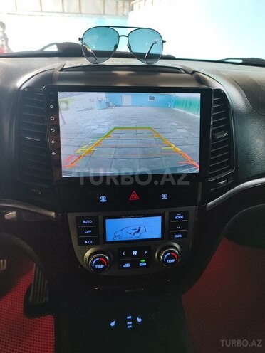 Hyundai Santa Fe-13