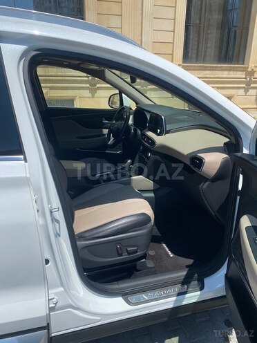 Hyundai Santa Fe-11