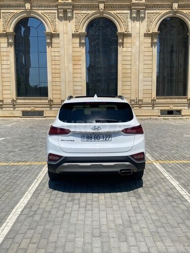 Hyundai Santa Fe-4