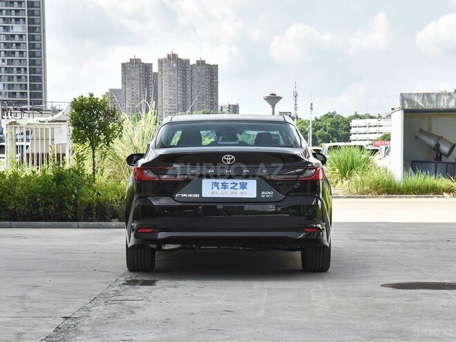 Toyota Camry-3