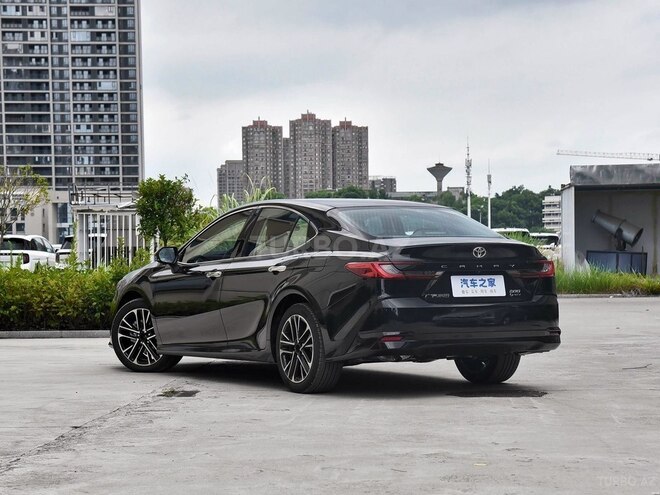 Toyota Camry-5