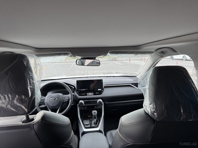Toyota RAV4-6