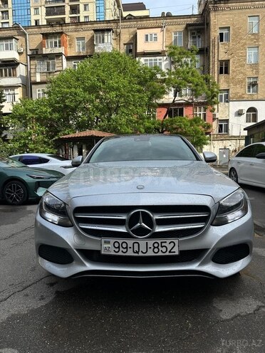 Mercedes C 300 4MATIC-4