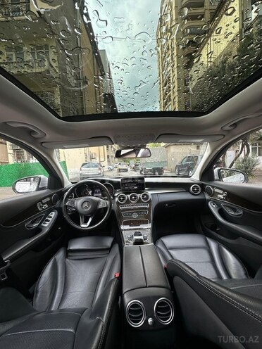 Mercedes C 300 4MATIC-7