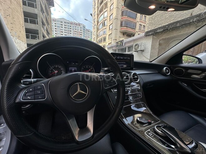 Mercedes C 300 4MATIC-11