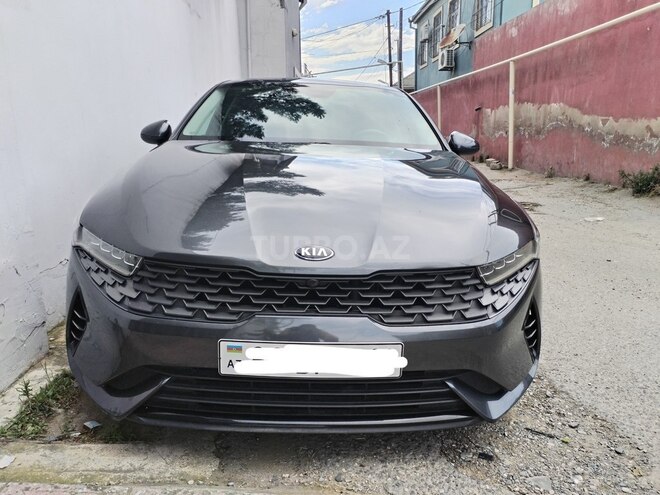 Kia K5-1