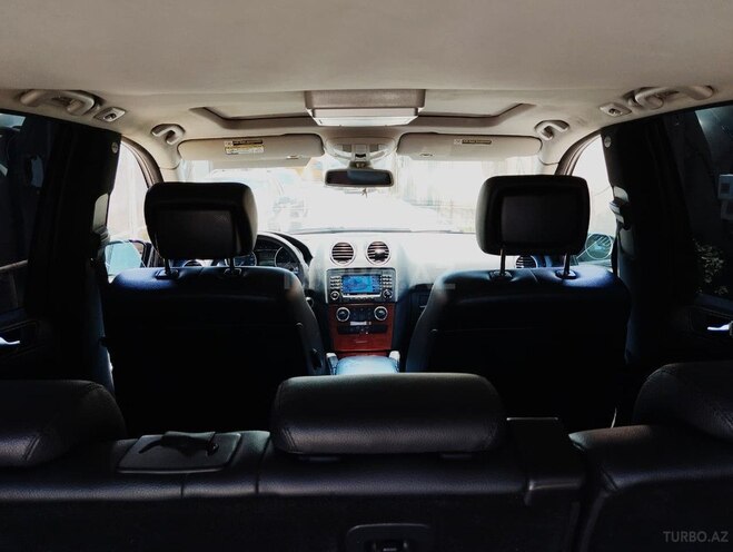 Mercedes ML 350 4MATIC-11