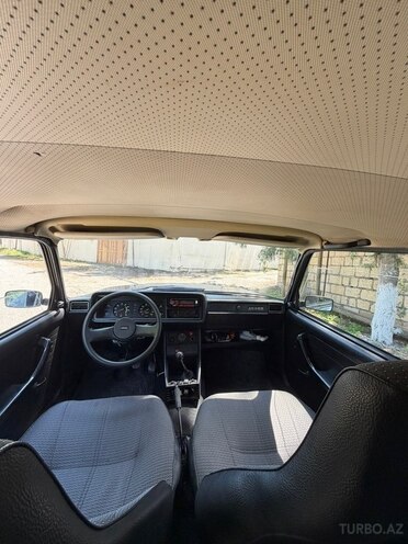 LADA (VAZ) 2107-5