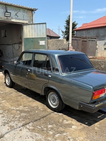 LADA (VAZ) 2107-2